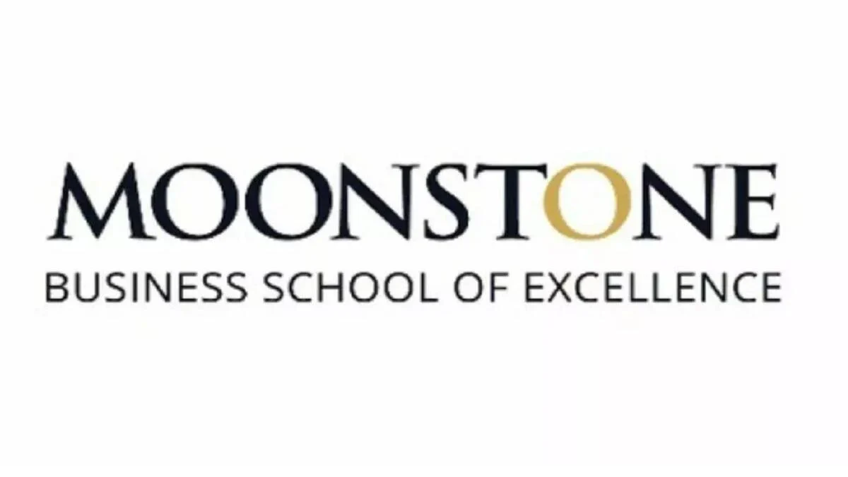 moonstone-business-school.webp
